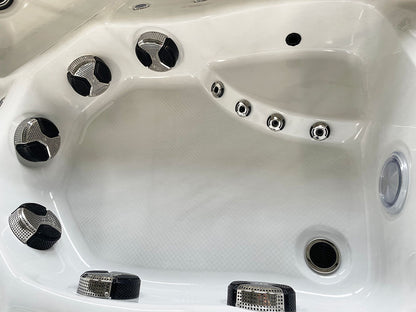 Platinum Spas Maximus