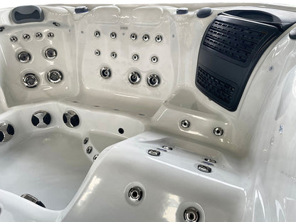 Platinum Spas Maximus